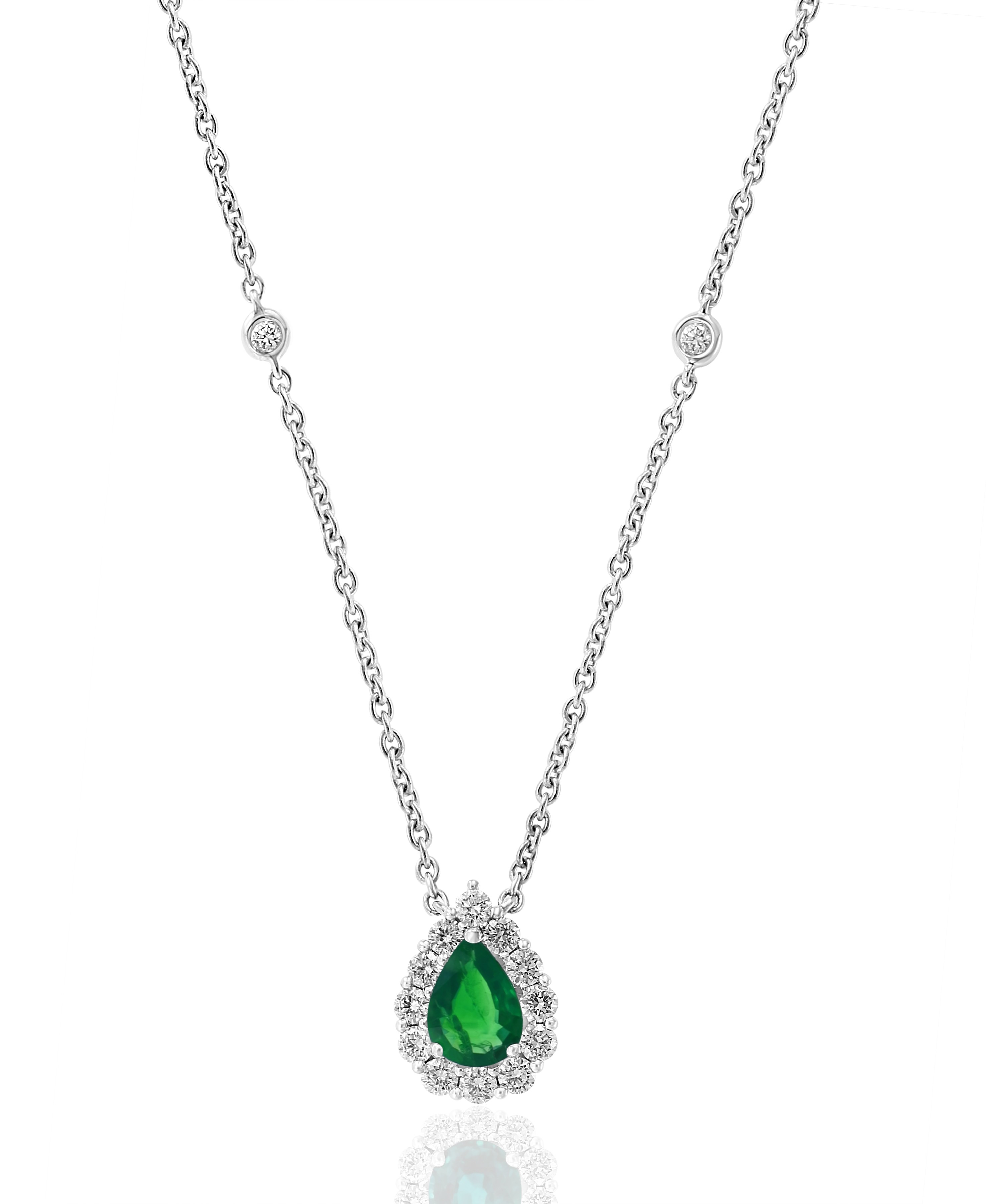 18K White Gold Emerald Halo Pendant
