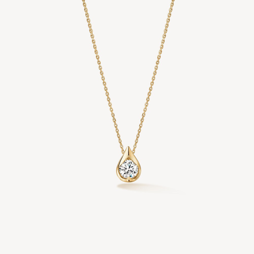 18K Yellow Gold Diamond Solitaire Pendant