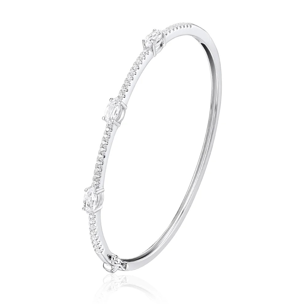 18K White Gold Diamond Bangle Bracelet