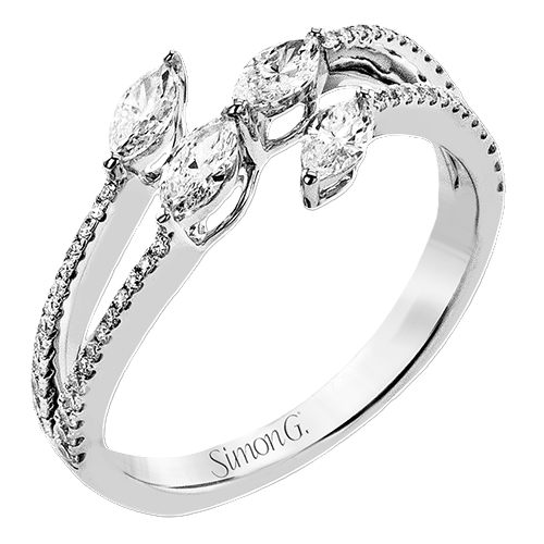 18K White Gold Diamond Contemporary Ring